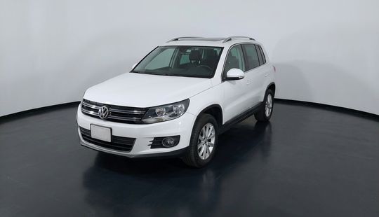 Volkswagen • Tiguan