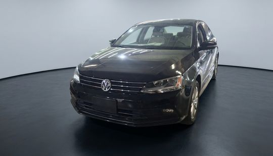 Volkswagen • Jetta