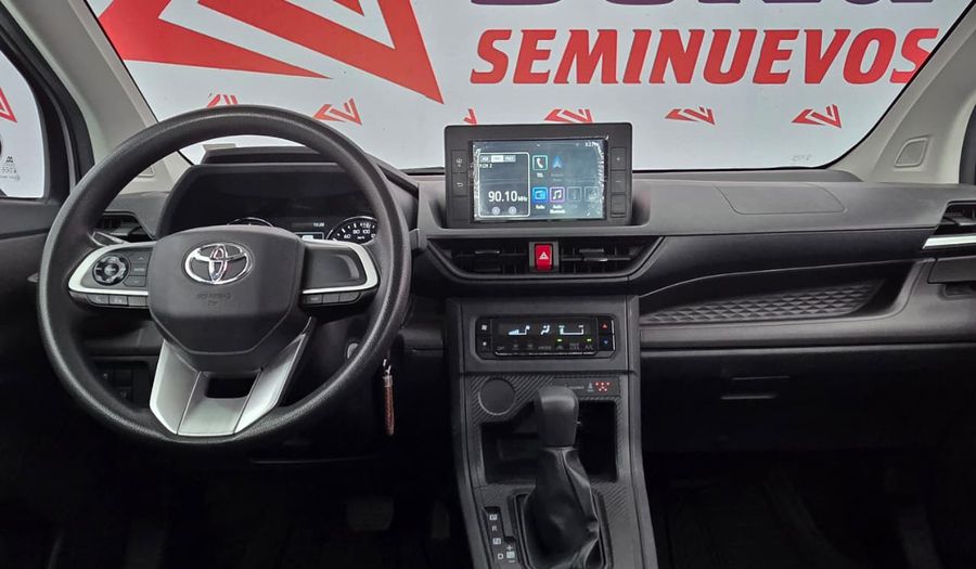 Toyota Avanza 1.5 XLE CVT Minivan 2024