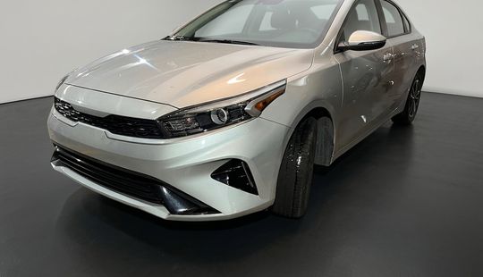 2023 • 45,859 km • Manual