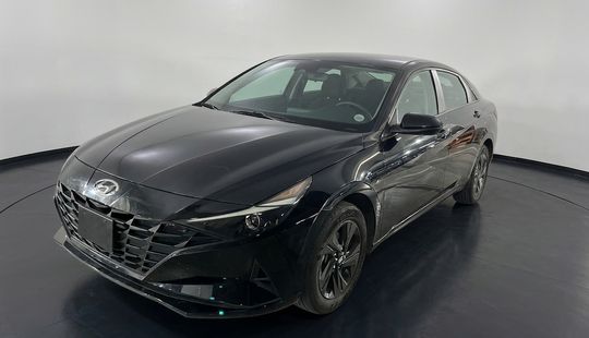 Hyundai • Elantra