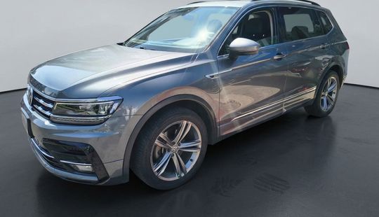 Volkswagen • Tiguan