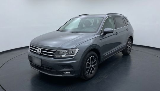 Volkswagen • Tiguan