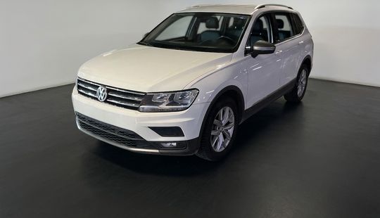 Volkswagen • Tiguan