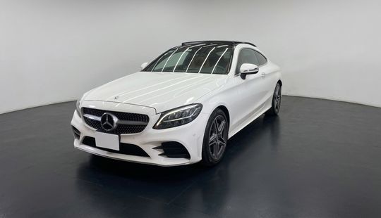 Mercedes Benz • Clase C