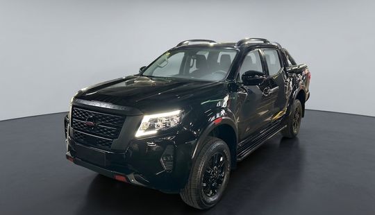 Nissan • Frontier