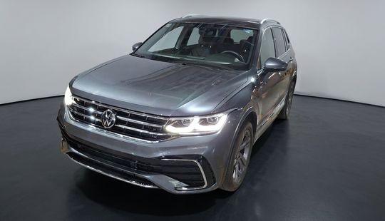 Volkswagen • Tiguan