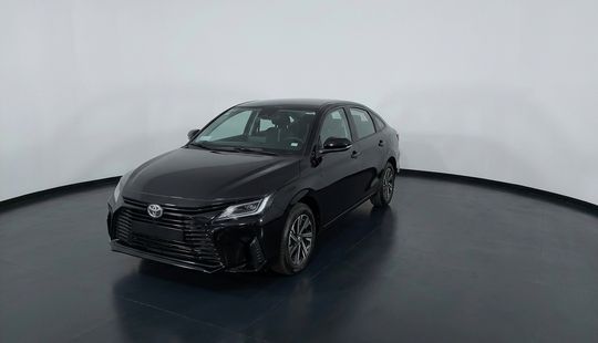 Toyota • Yaris