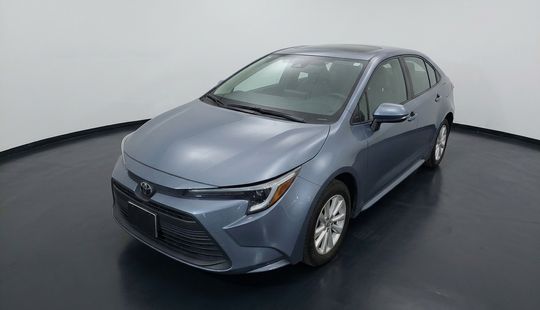 Toyota • Corolla