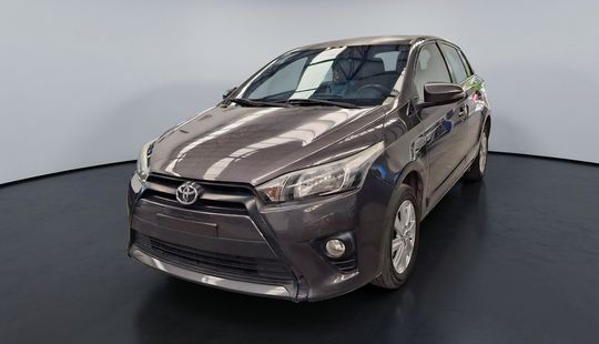 Toyota • Yaris