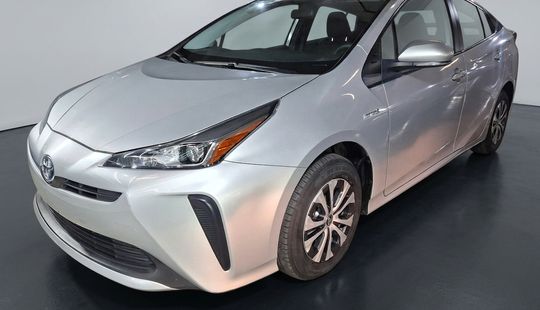 Toyota • Prius