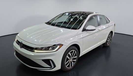 Volkswagen • Jetta