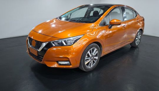 Nissan • Versa