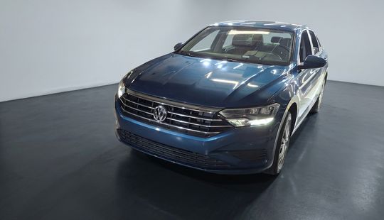 Volkswagen • Jetta