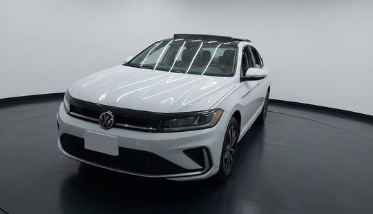 Volkswagen • Jetta