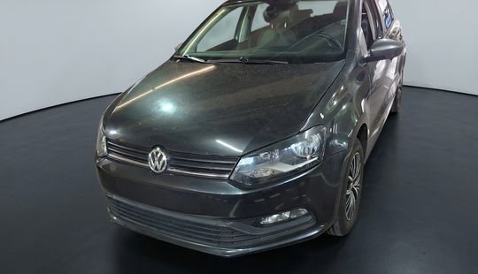 Volkswagen • Polo