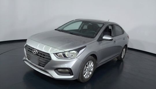 Hyundai • Accent