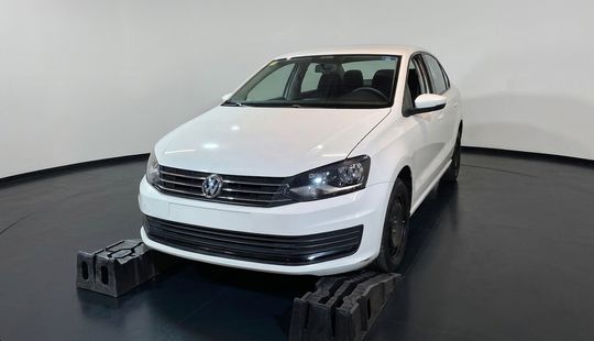 Volkswagen • Vento