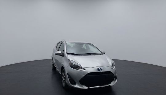 Toyota • Prius C
