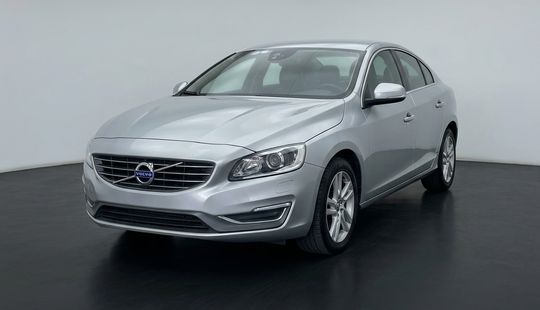 Volvo • S60