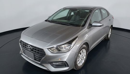 Hyundai • Accent