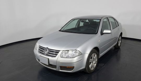 Volkswagen • Jetta
