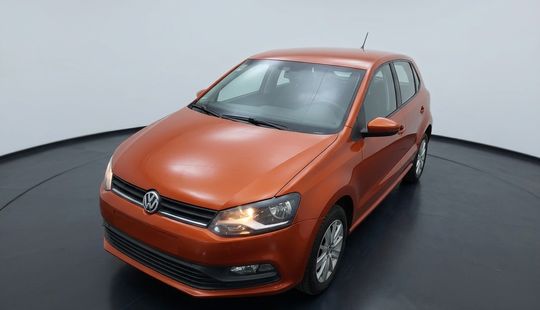 Volkswagen • Polo