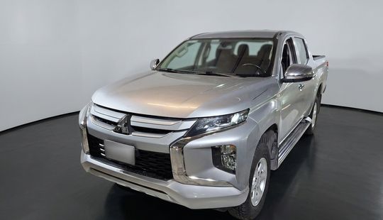 Mitsubishi • L200