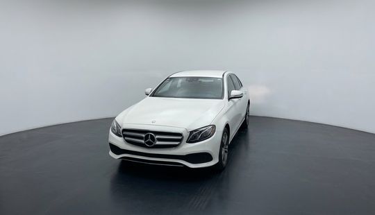 Mercedes Benz • Clase E