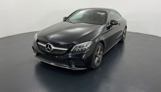 Mercedes Benz • Clase C