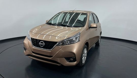 2023 • 23,950 km • Automático