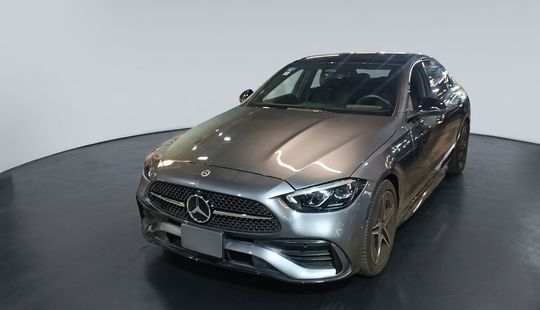 Mercedes Benz • Clase C