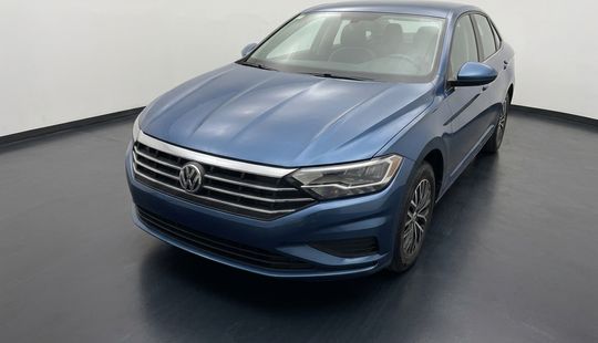 Volkswagen • Jetta