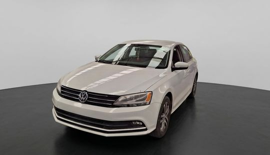 Volkswagen • Jetta