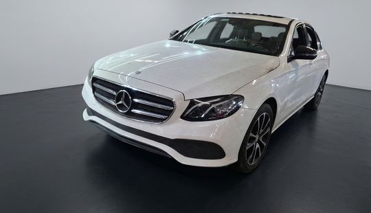 Mercedes Benz • Clase E