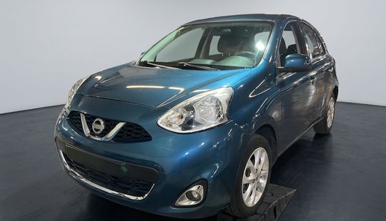 2018 • 46,050 km • Automático