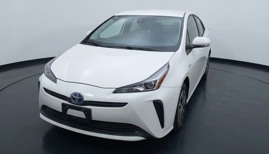 Toyota • Prius