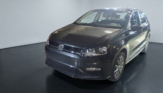 Volkswagen • Polo