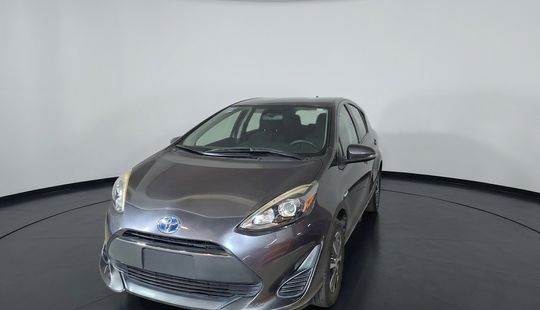 Toyota • Prius C