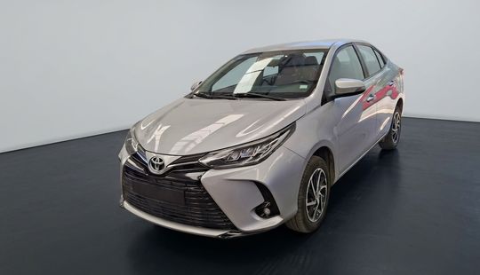 Toyota • Yaris