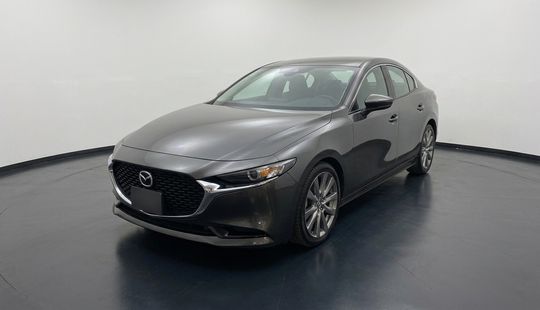 2022 • 48,632 km • Automático