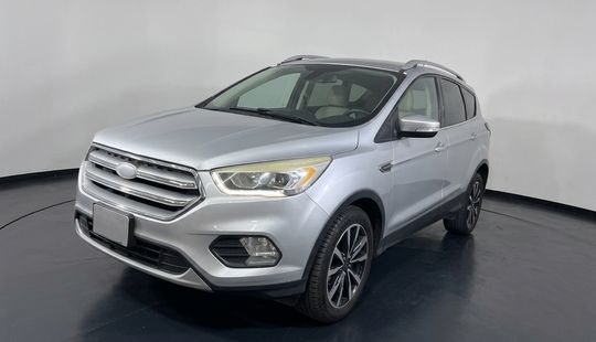 Ford • Escape