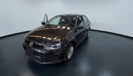 Volkswagen • Vento