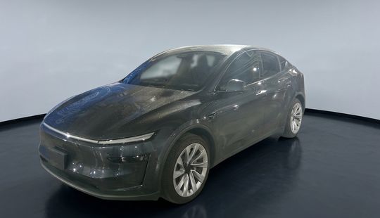 Tesla • Model Y