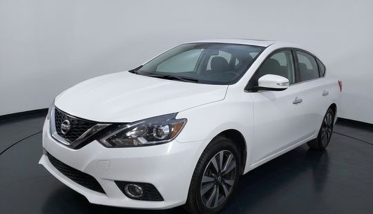 Nissan • Sentra