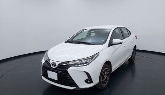 Toyota • Yaris