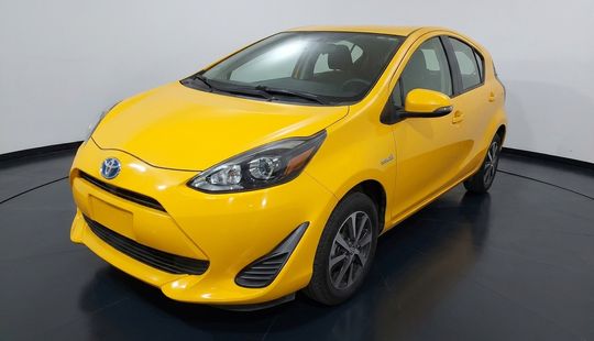 Toyota • Prius C