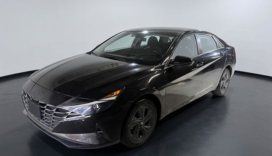 Hyundai • Elantra