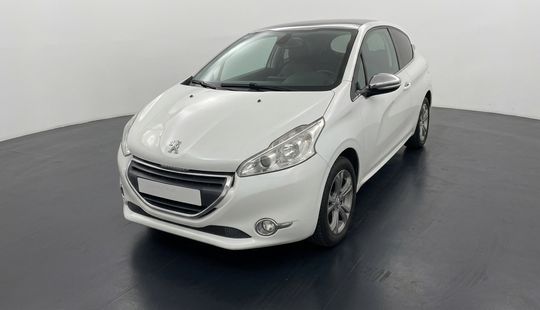 Peugeot • 208
