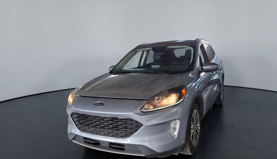 Ford • Escape
